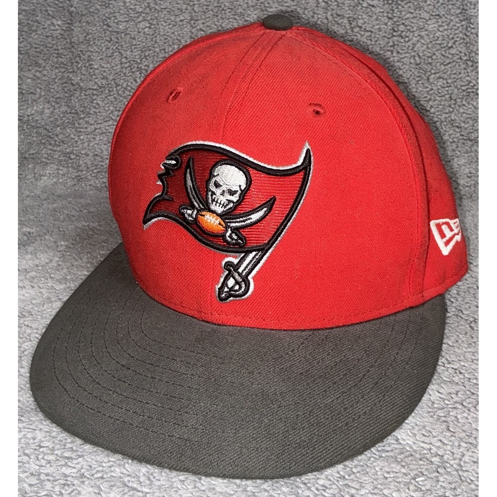 New Era Tampa Bay Buccaneers 59Fifty Fitted Cap Red/Pewter Grey Sz 7 1/4